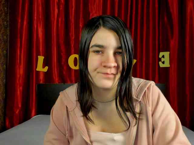Polly-Love webcam