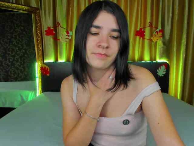 Polly-Love webcam