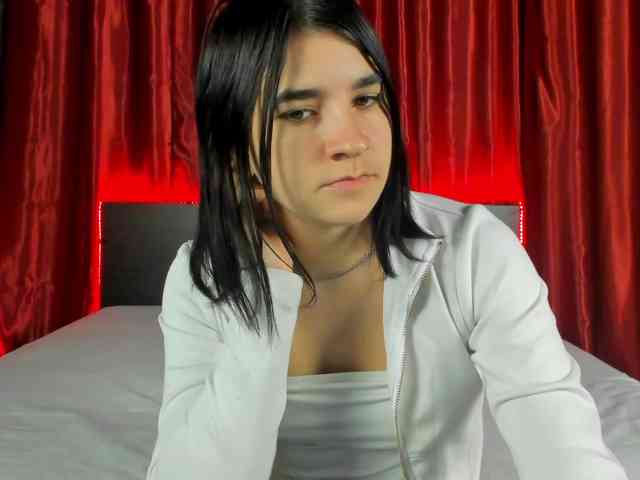 Polly-Love webcam