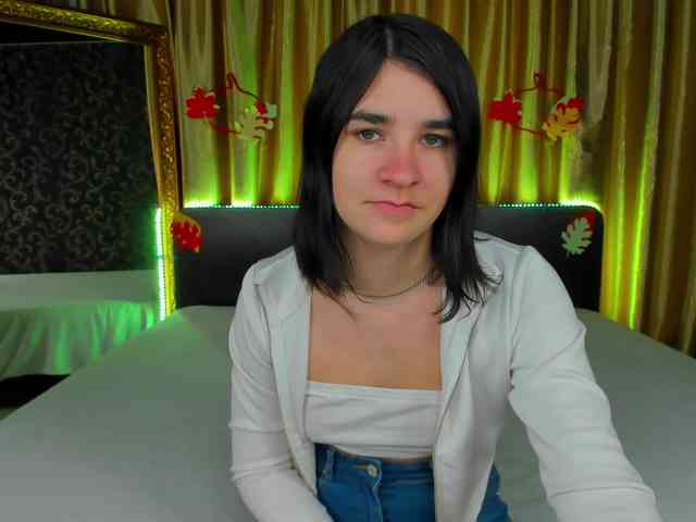 Polly-Love webcam