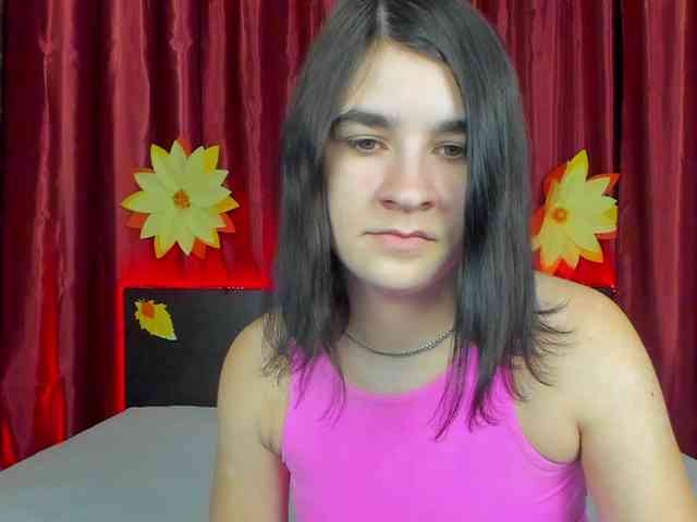 Polly-Love webcam