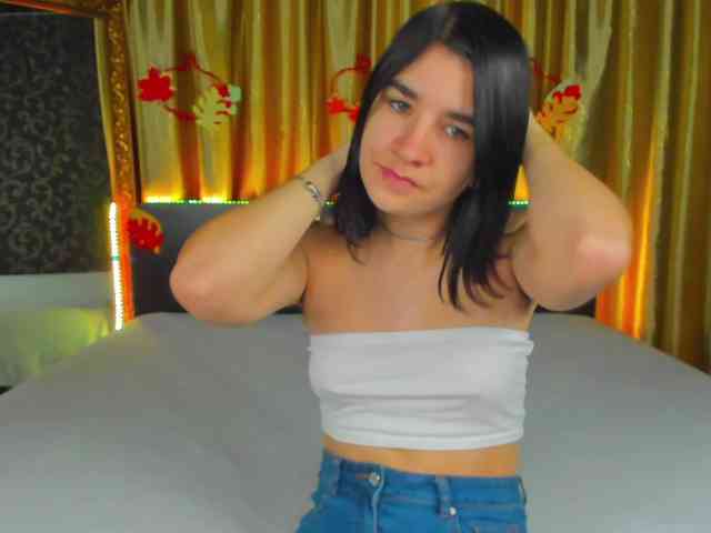 Polly-Love webcam