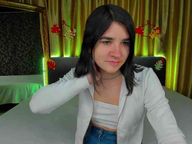 Polly-Love webcam