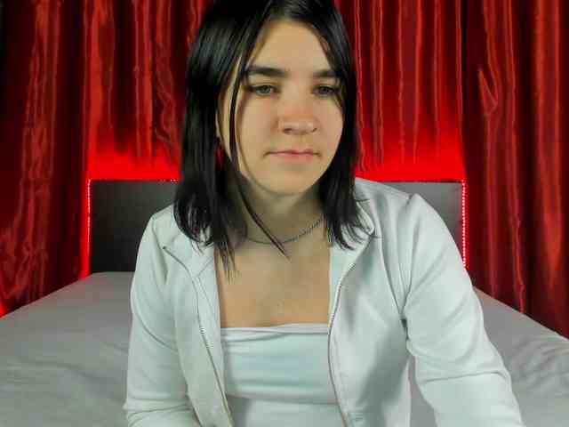 Polly-Love webcam