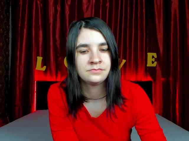 Polly-Love webcam