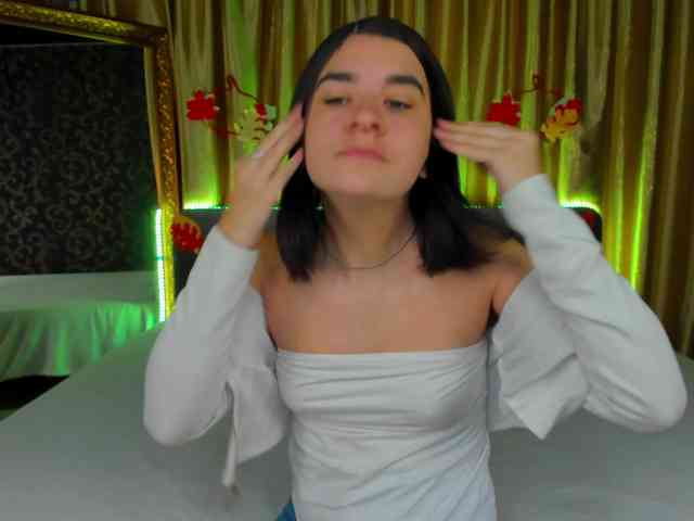 Polly-Love webcam