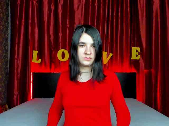 Polly-Love webcam