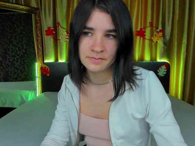 Polly-Love webcam