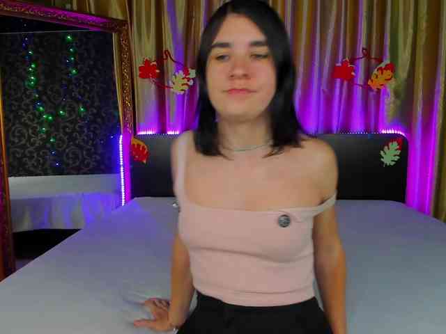 Polly-Love webcam