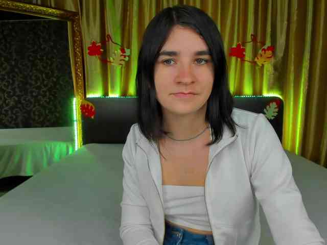 Polly-Love webcam