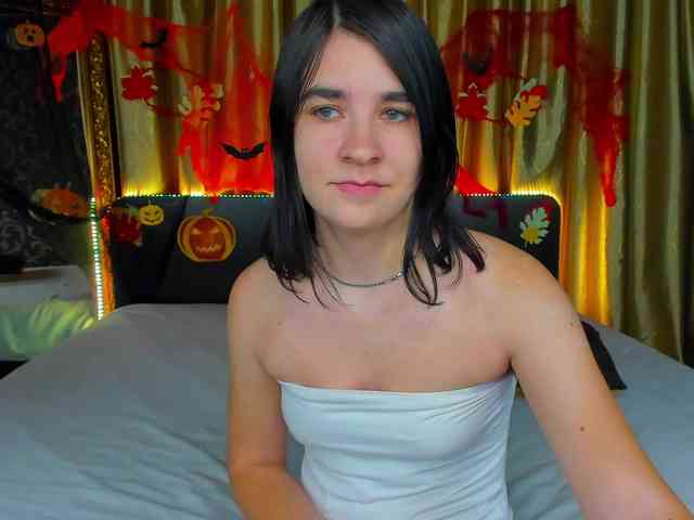 Polly-Love webcam