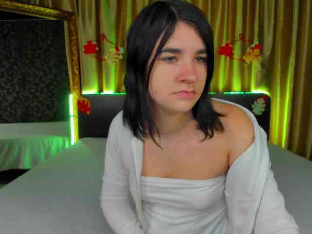 Polly-Love webcam
