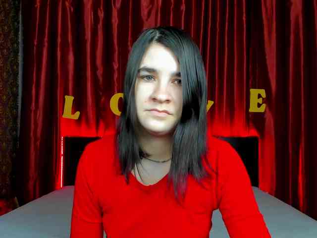 Polly-Love webcam