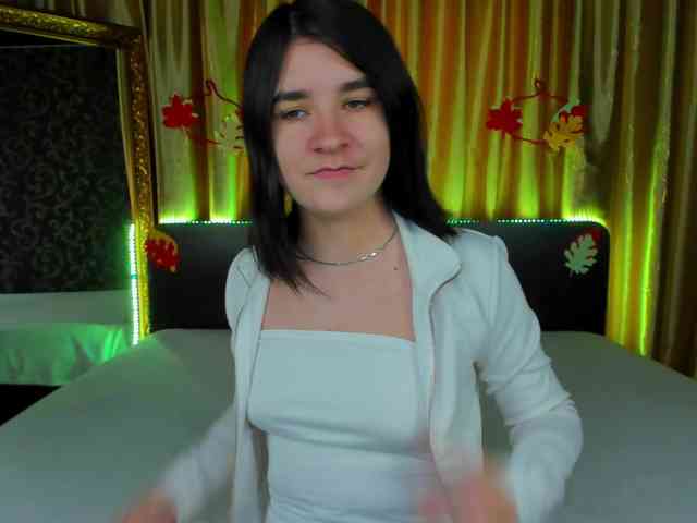 Polly-Love webcam