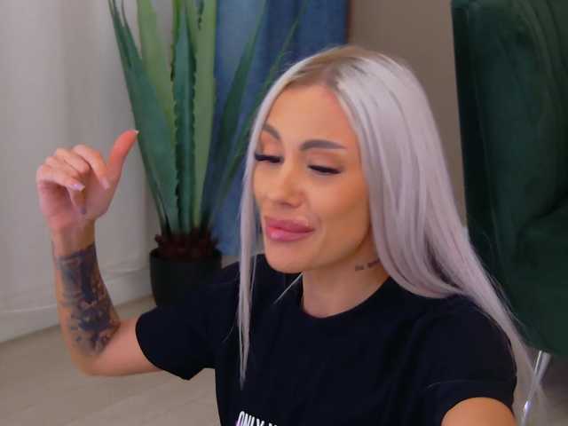 Sex chat gratuit in direct cu BailleyRush pe BongaCams