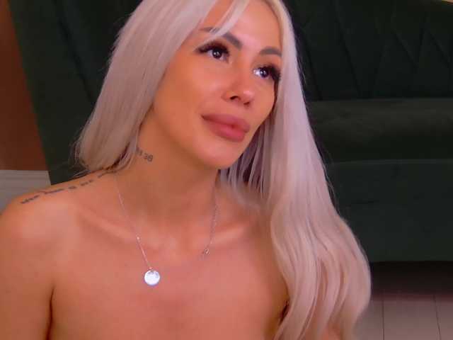 BailleyRush's BongaCams show and profile