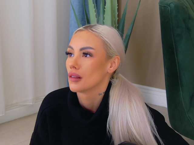 Sex chat gratuit in direct cu BailleyRush pe BongaCams