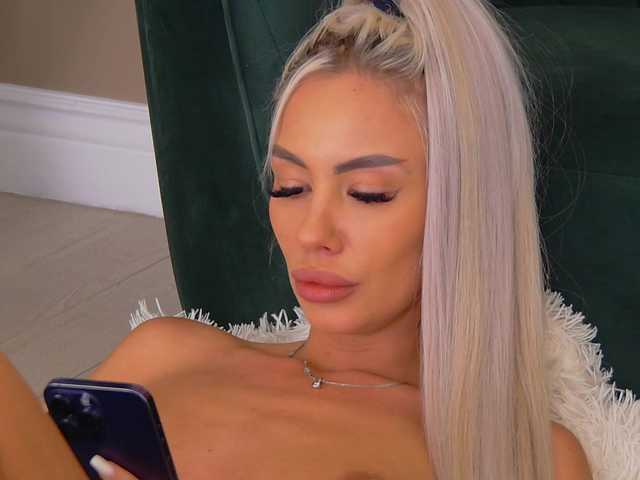 Sex chat gratuit in direct cu BailleyRush pe BongaCams