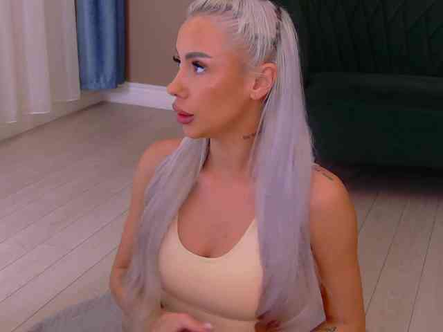 BailleyRush Live Webcam on BongaCams