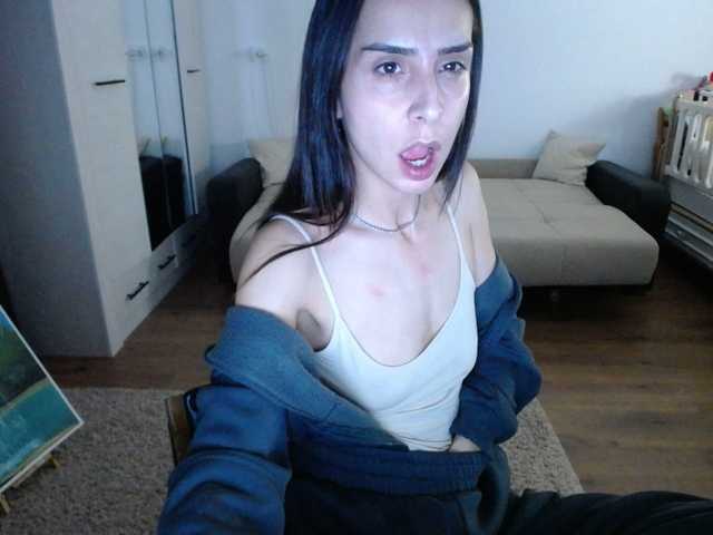 jenniferburrill's BongaCams show and profile