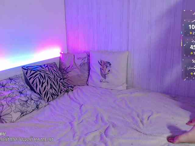 HangrYBunnY webcam