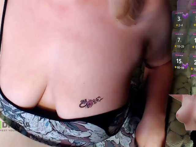 Persiks's BongaCams show and profile