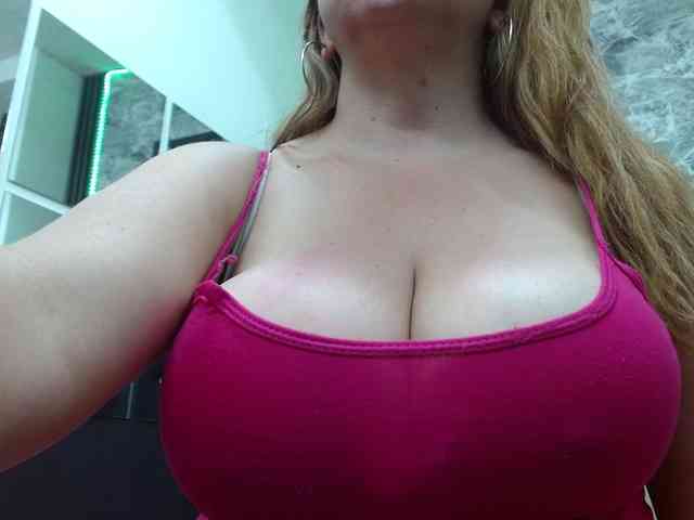 big-tits-horny webcam