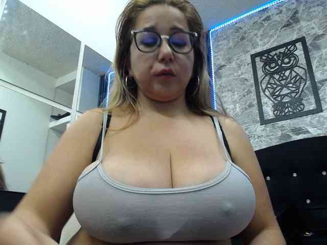 big-tits-horny webcam