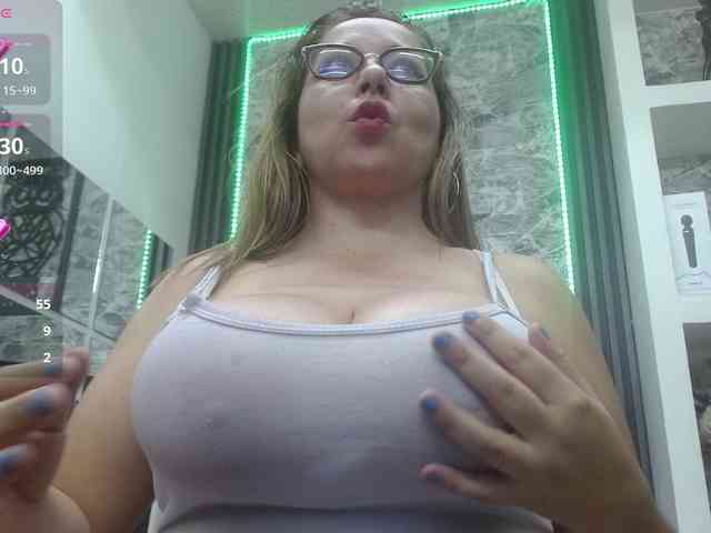 big-tits-horny webcam