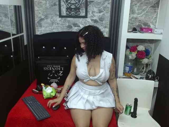 big-tits-horny webcam