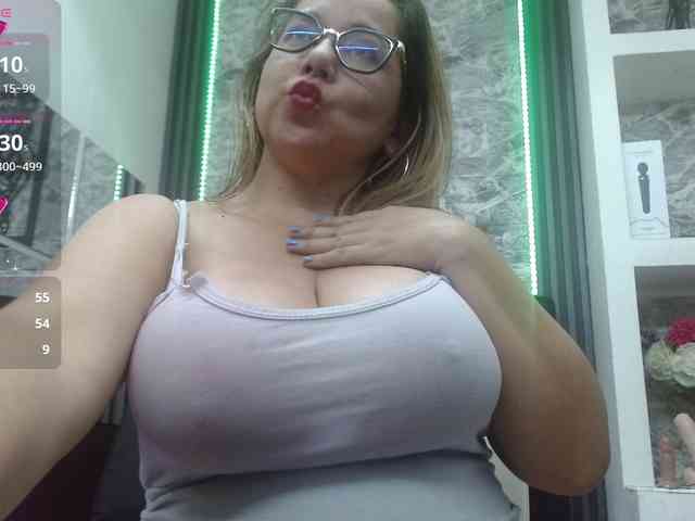 big-tits-horny webcam