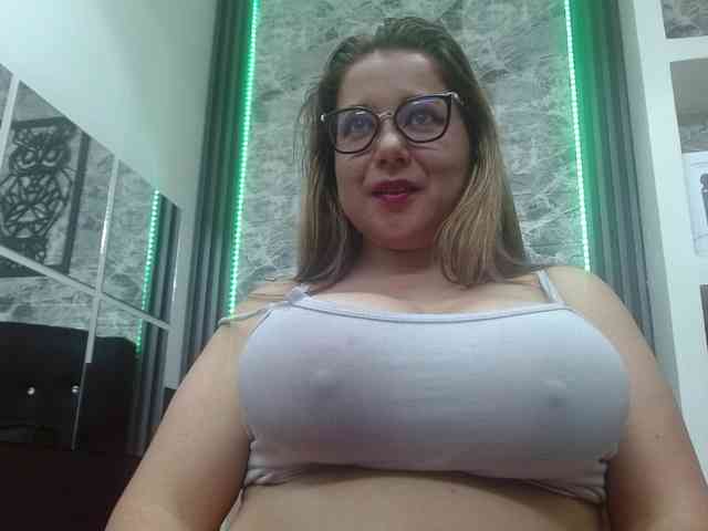 big-tits-horny webcam