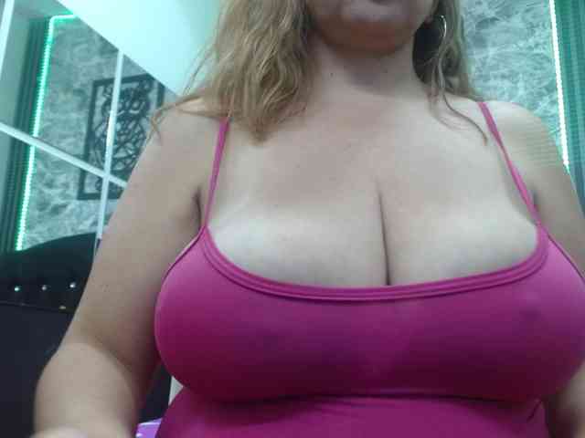 big-tits-horny webcam