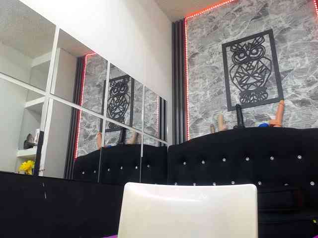 big-tits-horny webcam