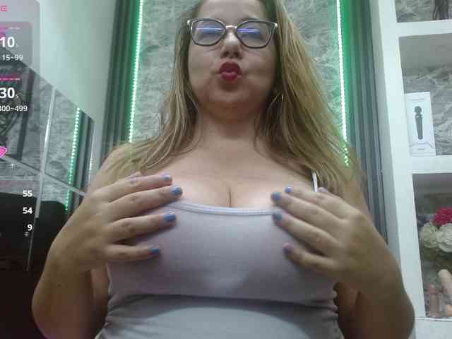 big-tits-horny webcam