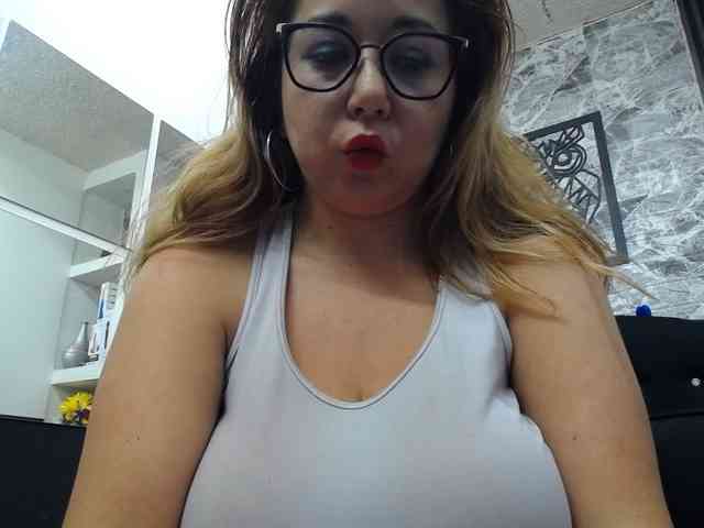 big-tits-horny webcam