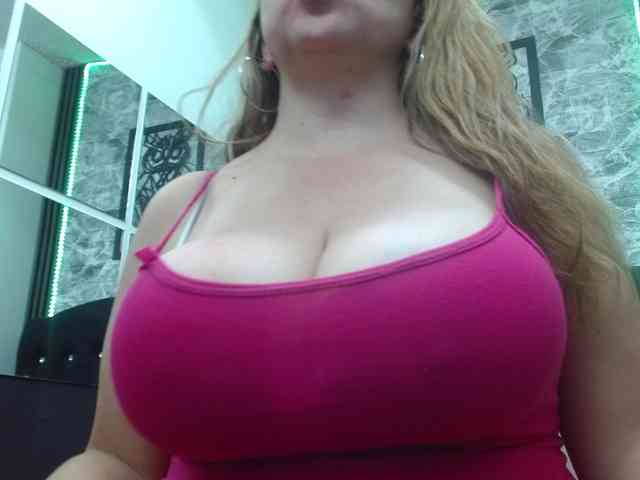 big-tits-horny webcam