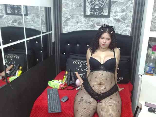 big-tits-horny webcam
