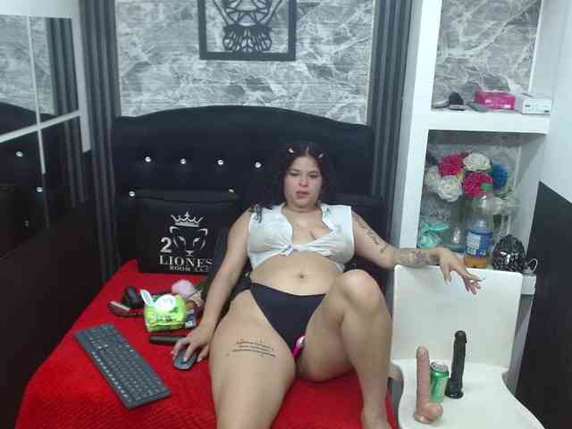 big-tits-horny webcam