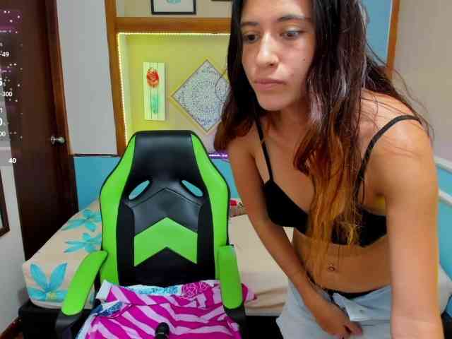 julieth-love webcam