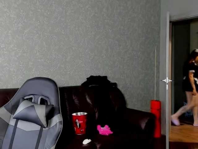 Pureee's BongaCams show and profile