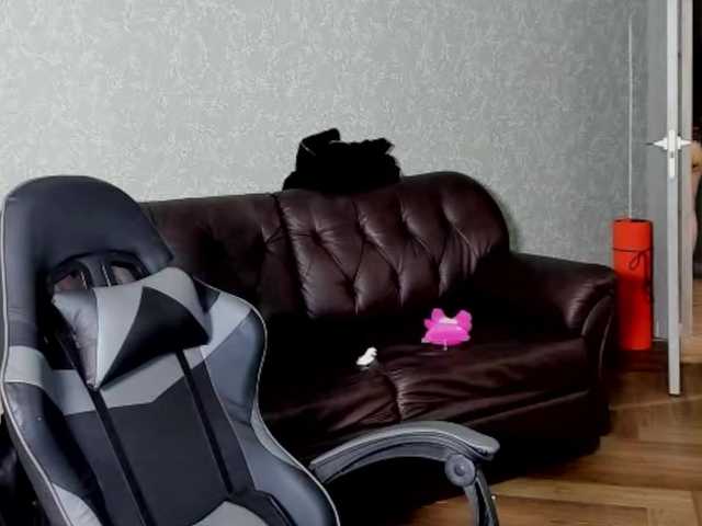 Pureee's BongaCams show and profile