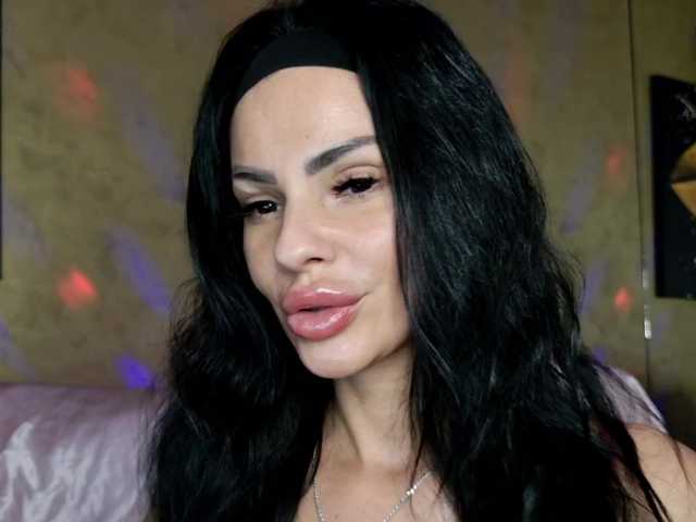 Preview of ella-hottie