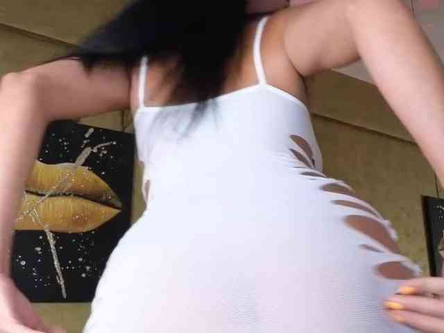 Ella-Hottie webcam