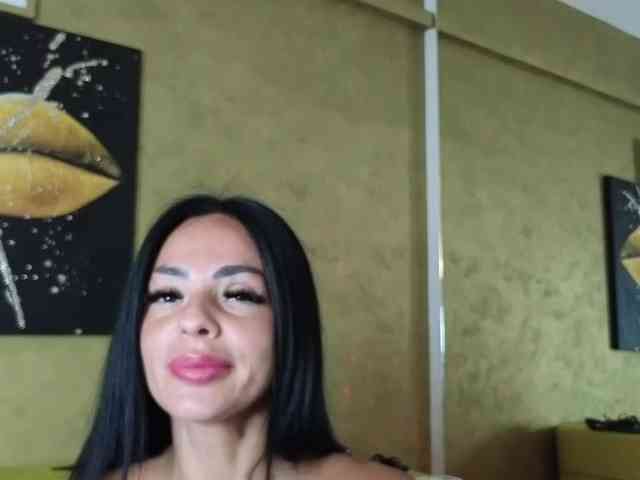Ella-Hottie webcam