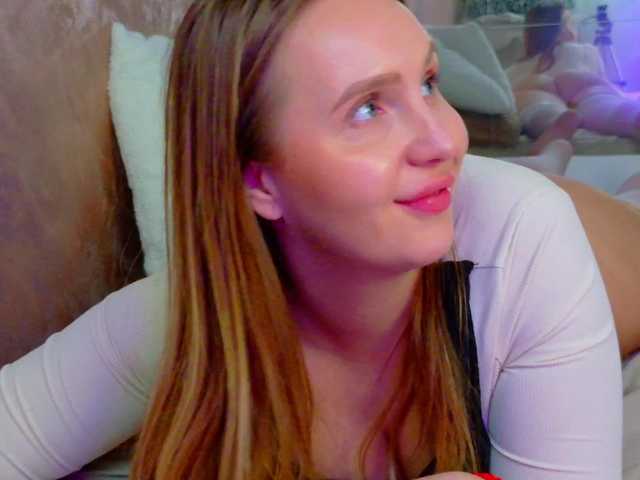 lexxia's BongaCams show and profile