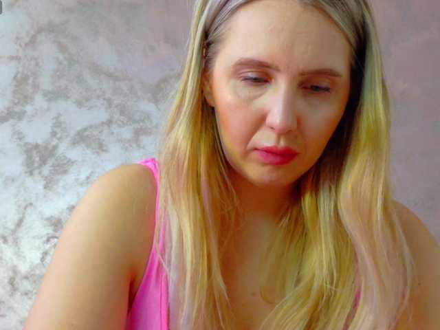 lexxia's BongaCams show and profile