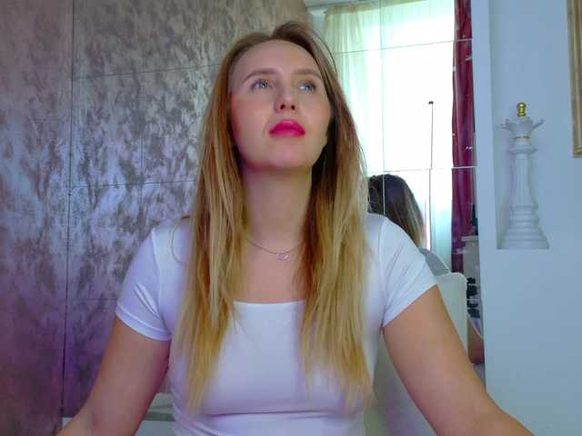 lexxia's BongaCams show and profile