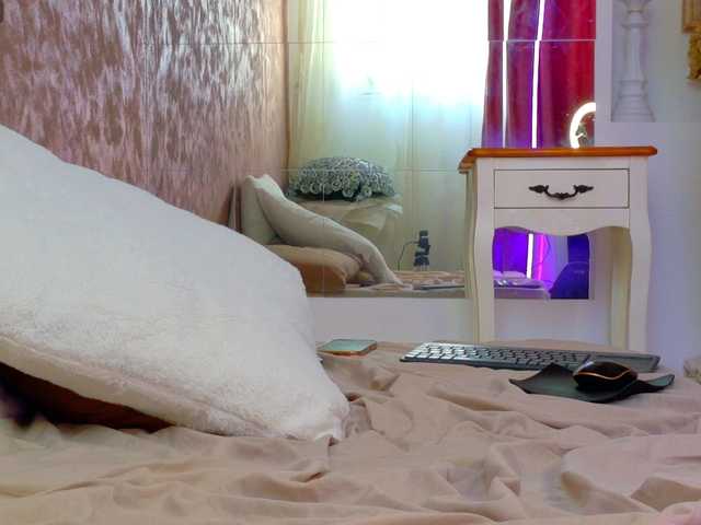 lexxia's BongaCams show and profile