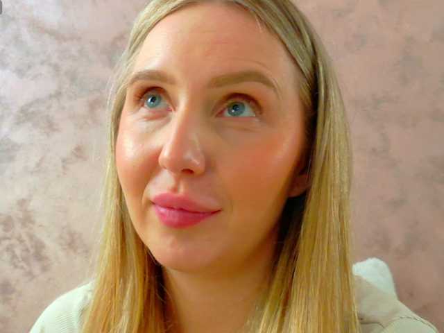 lexxia's BongaCams show and profile